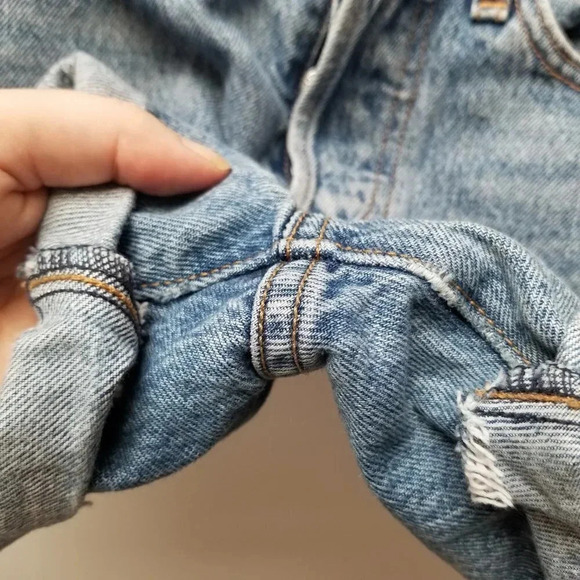 Levi's Wedgie Cut Off Denim Shorts High Rise Button Fly Rolled Hem 24 - Picture 9 of 11